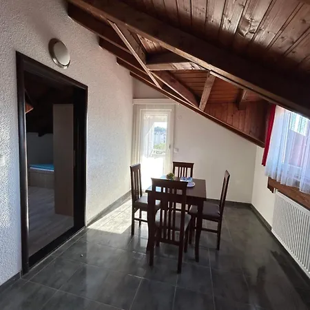 Hotel Boutique Aura 4*