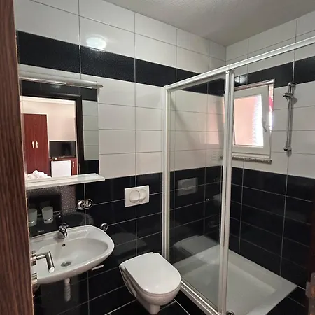 Hotel Boutique Aura 4*